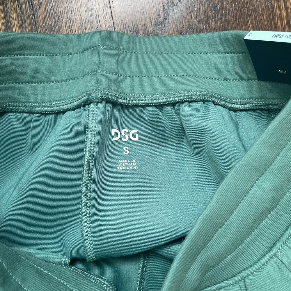 Dick’s Sporting Goods Women's Green Sweat Shorts - Picture 4 of 4